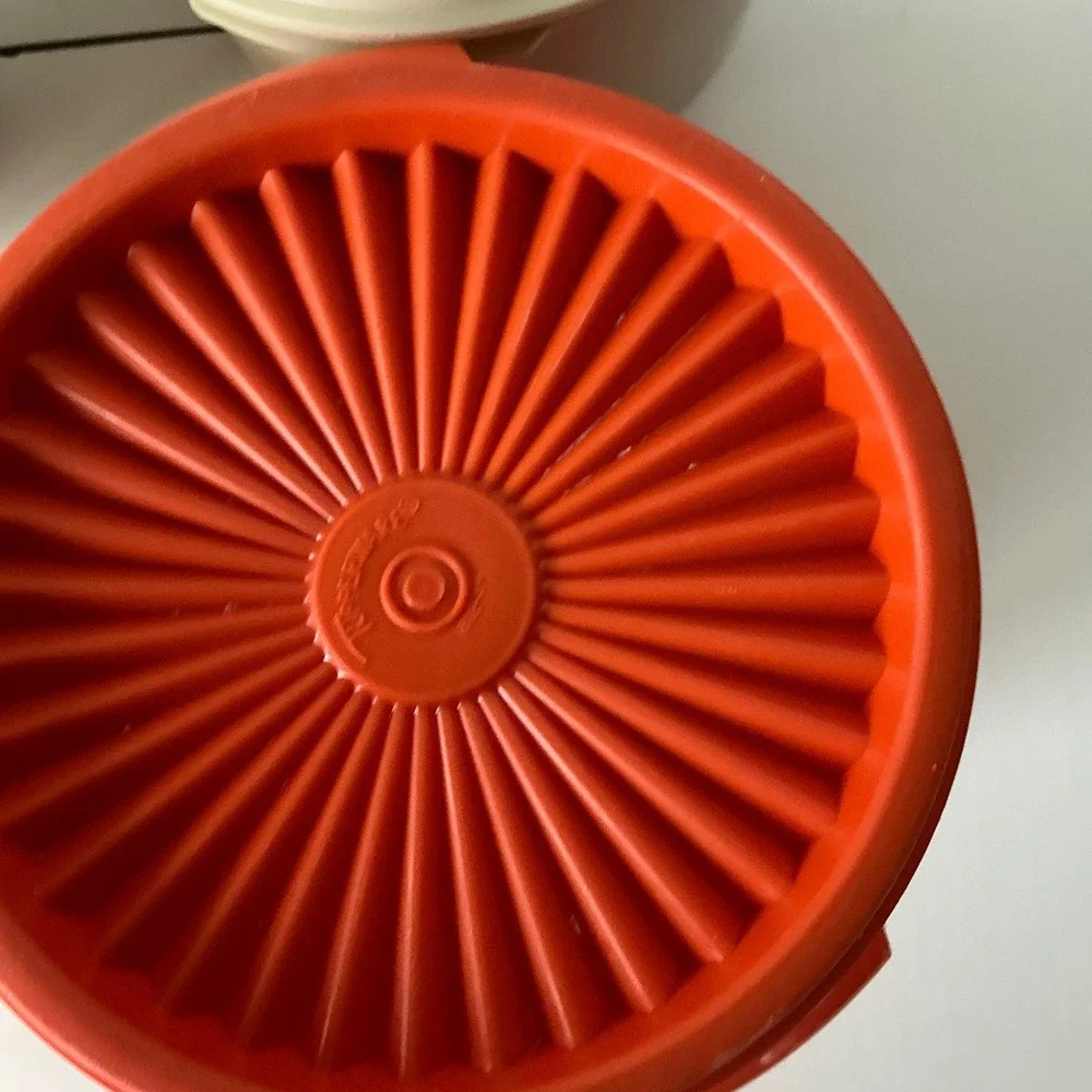Tupperware Vintage Servalier Bowls Set of 4 Sunburst Lids Harvest Colors MCM